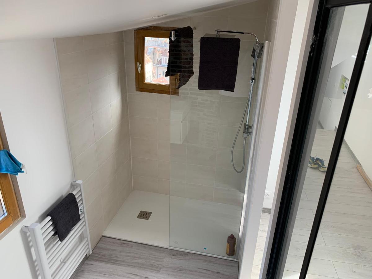 Bellevue Appartement Sous Les Toits Hypercentre Climatise Dole Exterior foto